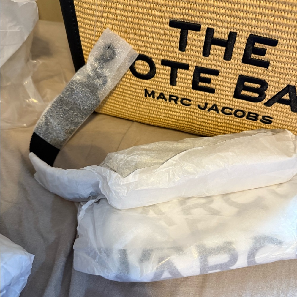 Marc Jacobs Woven Black Tote with red interior limited edition Authentic large